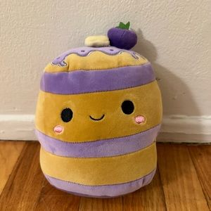 Squishmallow 8in Paden the Blueberry Panckake stack
